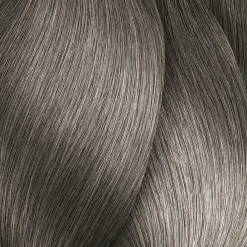 Coloration ton sur ton Dialight 8.1 blond clair cendré