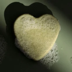 Shampooing solide purifiant à l'ortie piquante